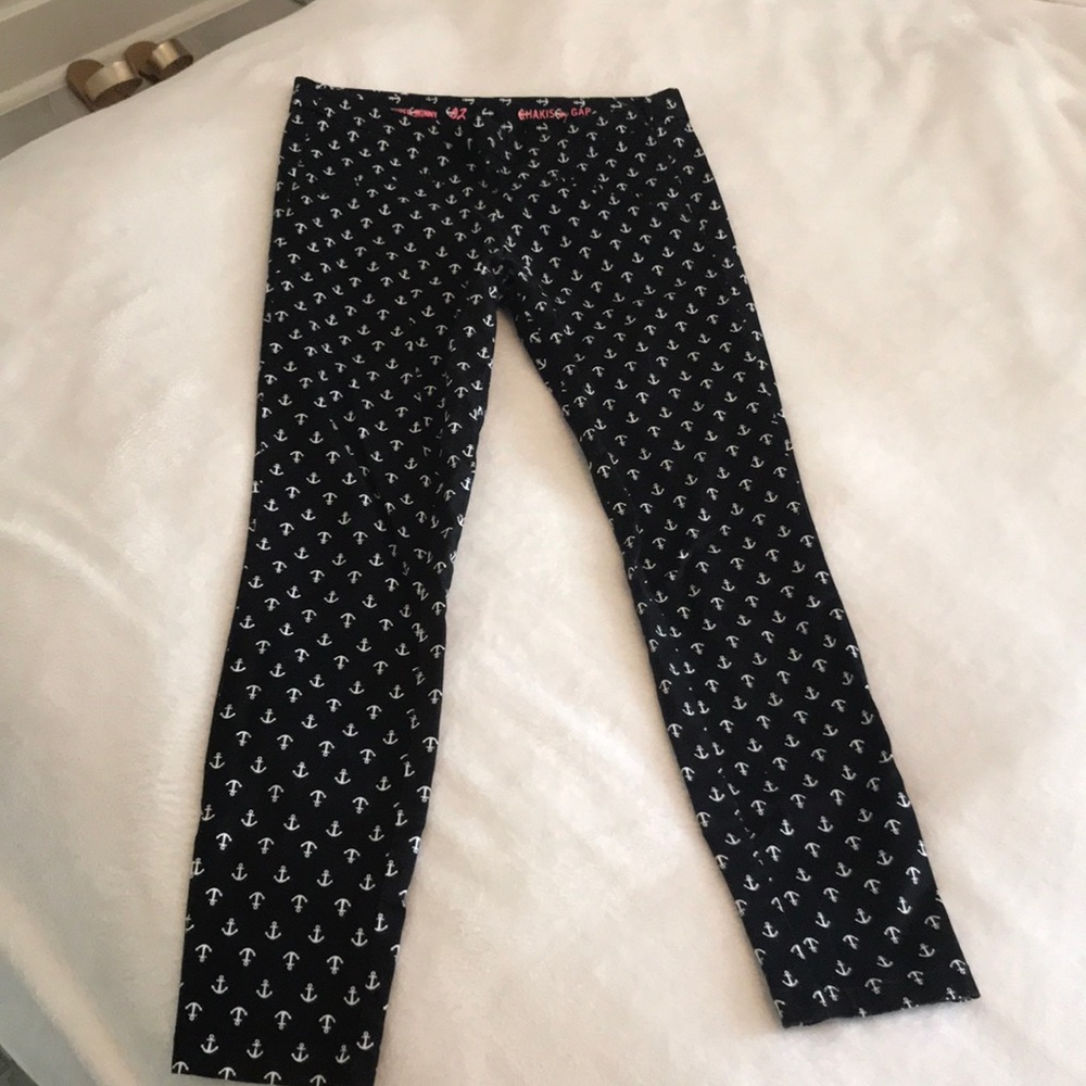 Gap skinny anchor capris
